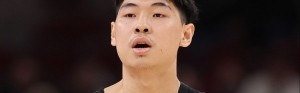 九游体育APP-崔永熙：穿属于自己的NBA球衣很不真实 有时还会怀疑是不是自己的