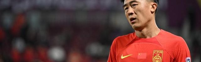 国足大连最后一练虚惊一场 刘洋轮休无碍中日对决